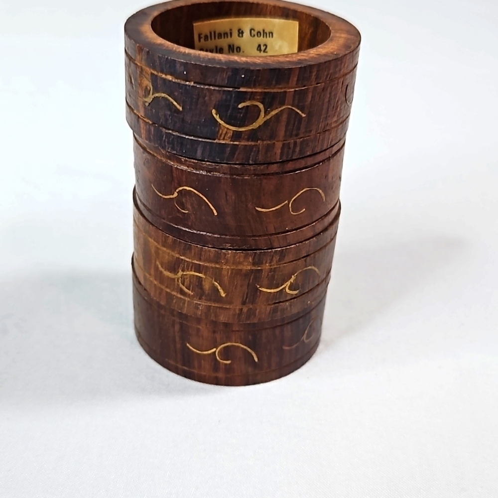 Fallani & Cohn 4 piece Napkin Rings - Picture 3 of 3